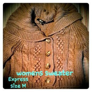 Brown knit style light sweater. Size M. Express.
